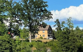 Gorgeous Home In Rörvik With House Sea View